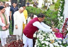 मुख्यमंत्री  विष्णुदेव साय ने  कुसुम सिन्हा को दी श्रद्धांजलि मुख्यमंत्री विष्णुदेव साय