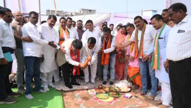 उप मुख्यमंत्री विजय शर्मा ने कवर्धा नगर के विकास के लिए रखी 2.80 करोड़ के निर्माण कार्यों की आधारशिला उप मुख्यमंत्री विजय शर्मा ने कवर्धा नगर के विकास के लिए रखी 2.80 करोड़ के निर्माण कार्यों की आधारशिला