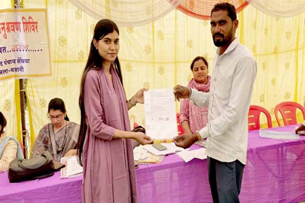 संकल्प से समाधान अभियान अंतर्गत सेंधवा की 34 पंचायतों में आयोजित हुआ क्लस्टर अनुश्रवण शिविर