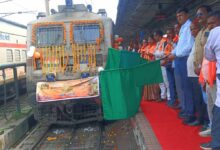 850 श्रद्धालुओं का जत्था अयोध्या धाम एवं काशी विश्वनाथ के दर्शन के लिए भारत गौरव स्पेशल ट्रेन से अयोध्या रवाना