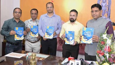 राजस्व मंत्री  टंक राम वर्मा ने नागरिकों के हितों से जुड़ी भू-अभिलेख पुस्तकों का किया विमोचन