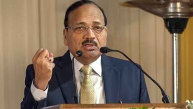 SIR याचिका पर भड़के CJI सूर्यकांत: क्या हम तय करेंगे माता-पिता कौन हैं?