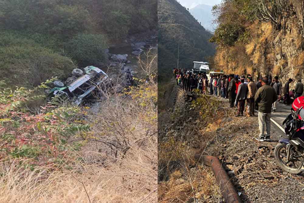 उत्तराखंड हादसा: देहरादून में बस खाई में गिरने से 3 की मौत