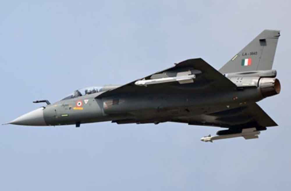 केंद्रीय बजट 2026-27: रक्षा क्षेत्र को बड़ी ताकत, 15% बढ़ोतरी के साथ 7.8 लाख करोड़ का आवंटन