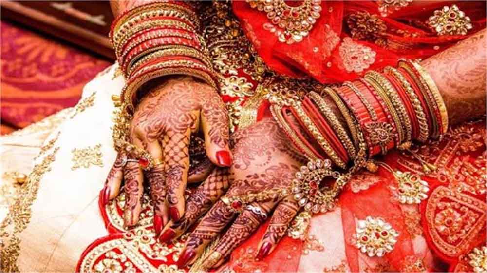 सुहागरात पर टूटी शादी! दुल्हन ने छोड़ा दूल्हा, मां ने जड़े थप्पड़, बोली– जबरन हुआ था निकाह