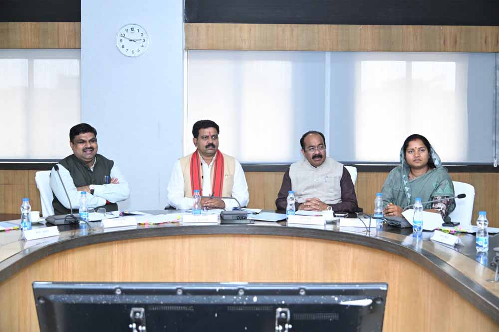 द्वेषपूर्ण मामलों की समीक्षा कर, विधि सम्मत प्रक्रिया से लोकतांत्रिक अधिकारों की रक्षा आवश्यक – उपमुख्यमंत्री  शर्मा