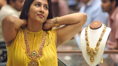 Gold-Silver Price Update: चांदी में बड़ी गिरावट, रिकॉर्ड हाई से ₹1.59 लाख तक लुढ़की