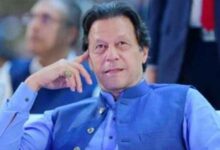 रात 2 बजे अचानक अस्पताल पहुंचे इमरान खान, पाकिस्तान में बढ़ी सियासी हलचल