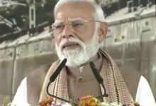 पीएम मोदी का एआई सम्मेलन में तंज: “कांग्रेस पहले से नंगी, कपड़े उतारने की क्या जरूरत”