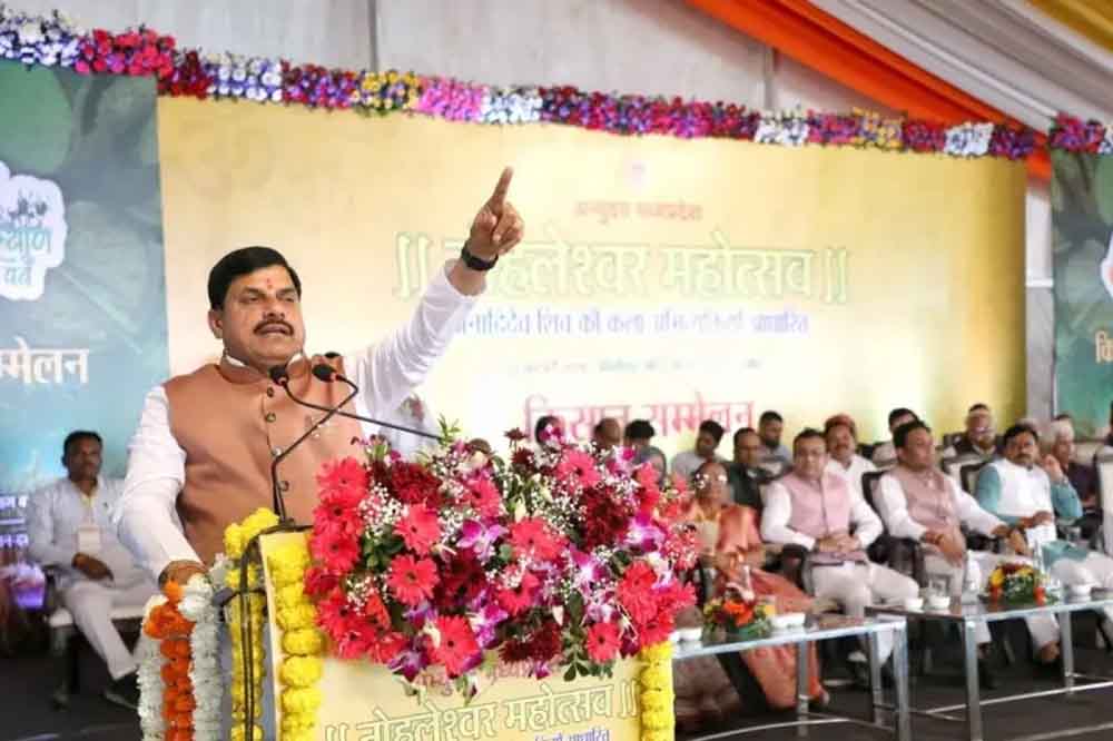 CM का बड़ा ऐलान- केन-बेतवा लिंक से 300 गांवों को मिलेगा पानी CM का बड़ा ऐलान- केन-बेतवा लिंक से 300 गांवों को मिलेगा पानी