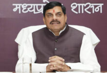 भोपाल से दिल्ली तक सियासी हलचल, BJP विधायक दल की बैठक के बाद CM होंगे रवाना, बड़ा फैसला तय