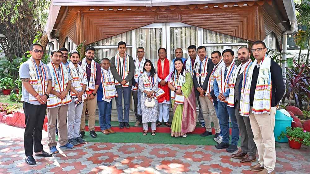 धन-धान्य से पुष्पित-पल्लवित धरा को सुंदर, समृद्ध, सुरक्षित और विकसित बनाने के लिए संकल्पित होकर काम कर रही हमारी सरकार : मुख्यमंत्री श्री साय धन-धान्य से पुष्पित-पल्लवित धरा को सुंदर, समृद्ध, सुरक्षित और विकसित बनाने के लिए संकल्पित होकर काम कर रही हमारी सरकार : मुख्यमंत्री श्री साय