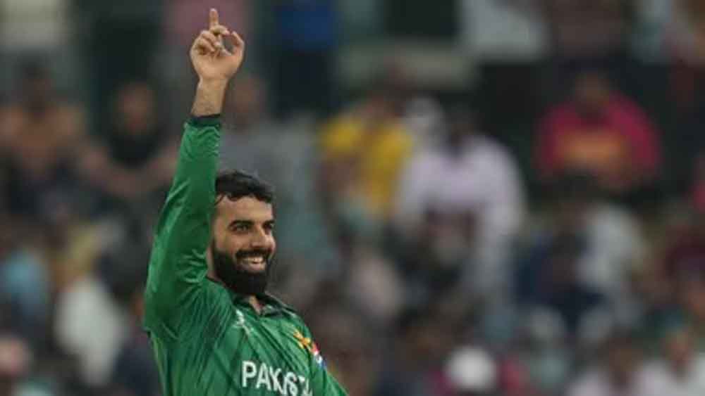 शाहिद अफरीदी का बड़ा बयान: शादाब खान बन सकते हैं पाकिस्तान के नए कप्तान, सलमान अली पर संकट!