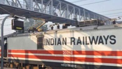 होली पर घर जाने वालों के लिए खुशखबरी: रेलवे की 30 स्पेशल ट्रेनें, मुंबई से बिहार-पूर्वांचल तक सफर आसान