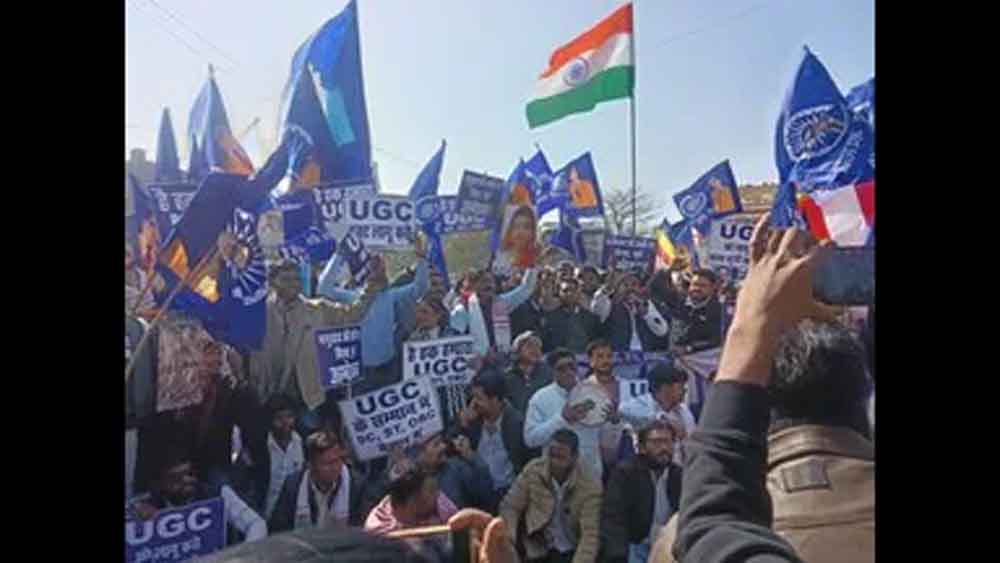 यूजीसी एक्ट के समर्थन में फिर गरमाया माहौल, इस जिले में सड़कों पर उतरे लोग