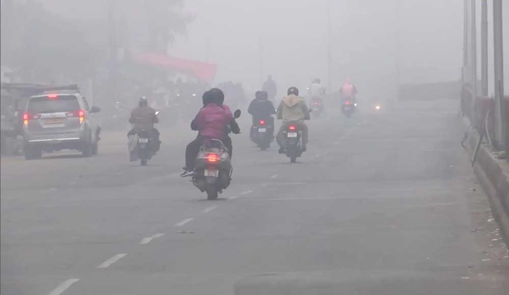 मप्र में भारी मौसम का असर! भोपाल-भिंड-छतरपुर-गुना में बारिश, ग्वालियर में ओले, विजिबिलिटी 30-50 मीटर मप्र में भारी मौसम का असर! भोपाल-भिंड-छतरपुर-गुना में बारिश, ग्वालियर में ओले, विजिबिलिटी 30-50 मीटर