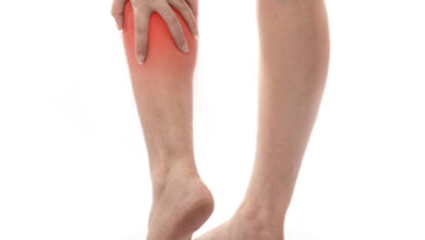 पैरों में सूजन और दर्द को न करें नजरअंदाज रिसर्च में खुलासा आपके जीन बढ़ा सकते हैं खून के थक्के जमने का खतरा