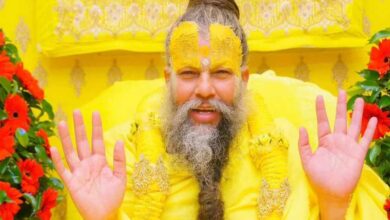 रिश्ता बड़ा या आत्मसम्मान? – प्रेमानंद जी महाराज का जवाब जो हर किसी को सुनना चाहिए