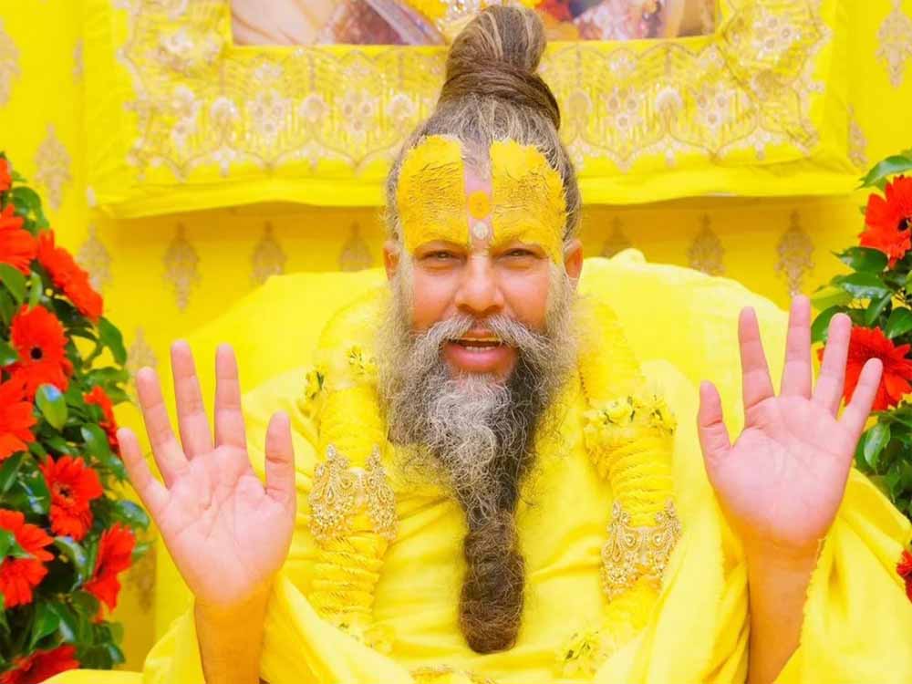 रिश्ता बड़ा या आत्मसम्मान? – प्रेमानंद जी महाराज का जवाब जो हर किसी को सुनना चाहिए