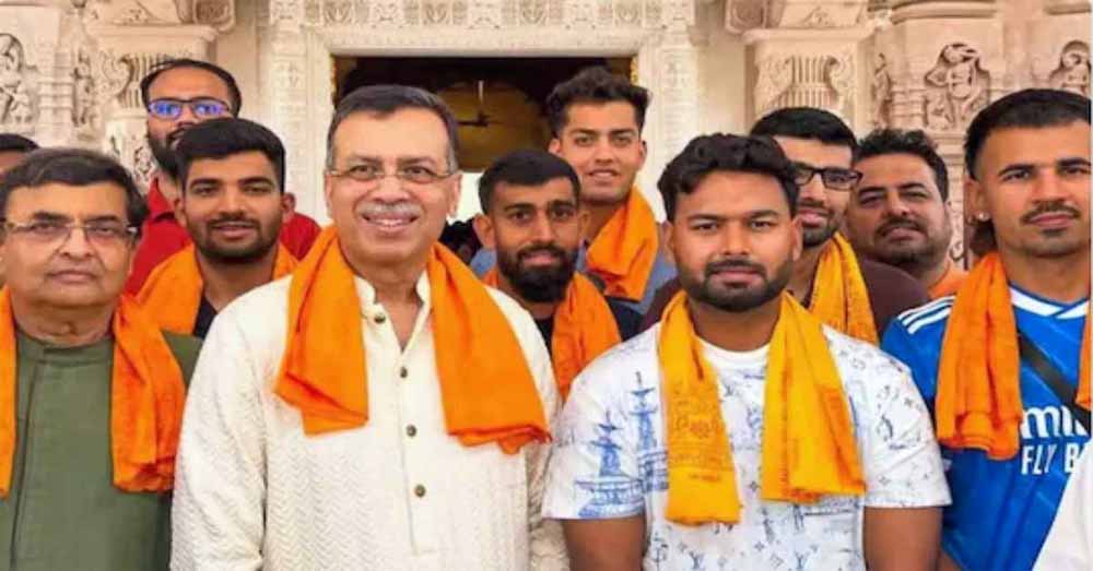 ऋषभ पंत ने Lucknow Super Giants संग राम मंदिर में टेका माथा, IPL से पहले जीत की मांगी दुआ