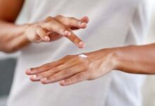 गोरा करने वाली क्रीम बन सकती है खतरा! खरीदने से पहले जरूर पढ़ें ये जरूरी जानकारी