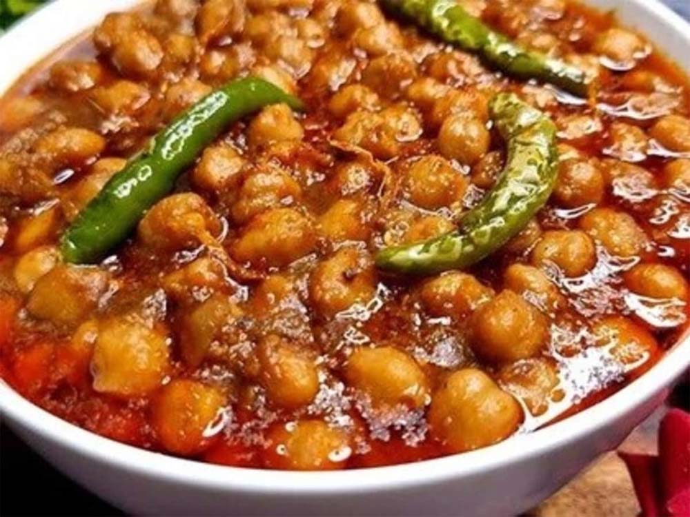 घर पर बनाएं ढाबा स्टाइल छोले, स्वाद ऐसा कि उंगलियां चाटते रह जाएंगे