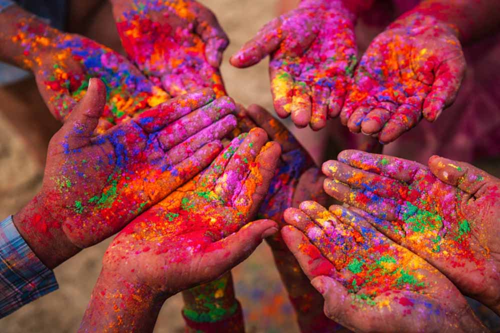 होली की सुबह का चमत्कारी उपाय: साल भर घर में बनी रहेगी सुख-समृद्धि