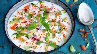 टेस्ट और हेल्थ का परफेक्ट कॉम्बिनेशन: घर पर ऐसे बनाएं टेस्टी Mix Veg Raita