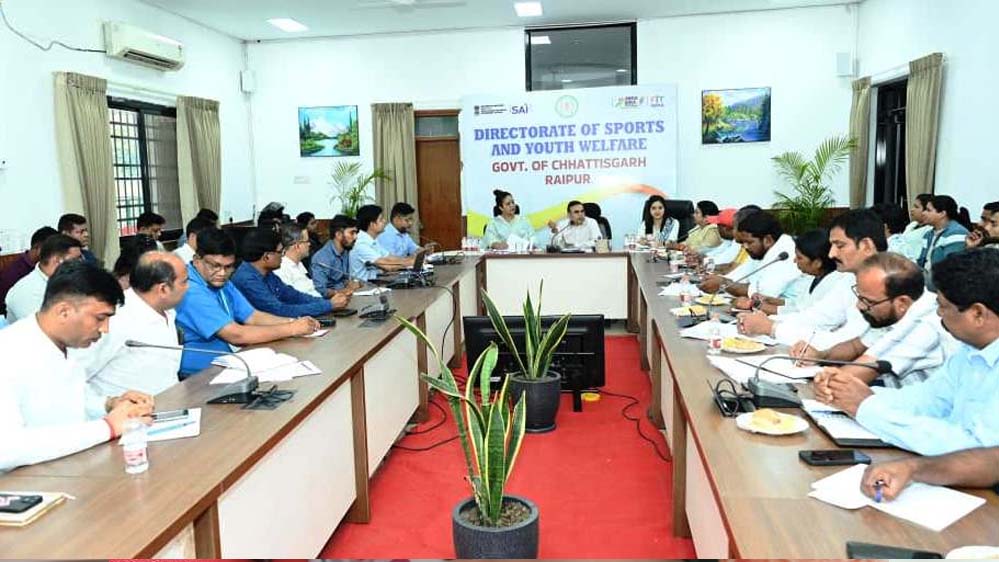 अंतरराष्ट्रीय मानकों के अनुरूप तैयार करें सभी खेल स्थलों को –  यशवंत कुमार