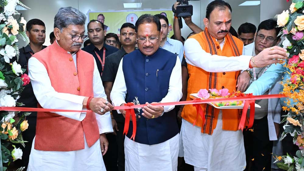 स्वास्थ्य के प्रति जागरूकता का संदेश: CM साय ने विधानसभा परिसर में तीन दिवसीय स्वास्थ्य शिविर का किया शुभारंभ