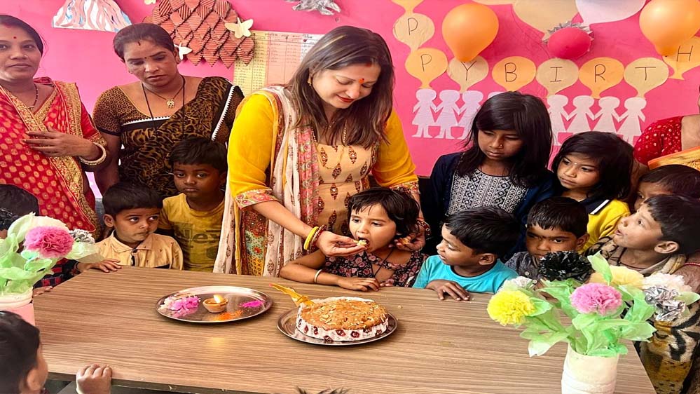 आंगनबाड़ी केन्द्रों में न्योता भोज कार्यक्रम : पोषण, शिक्षा और जनभागीदारी का राज्यव्यापी अभियान