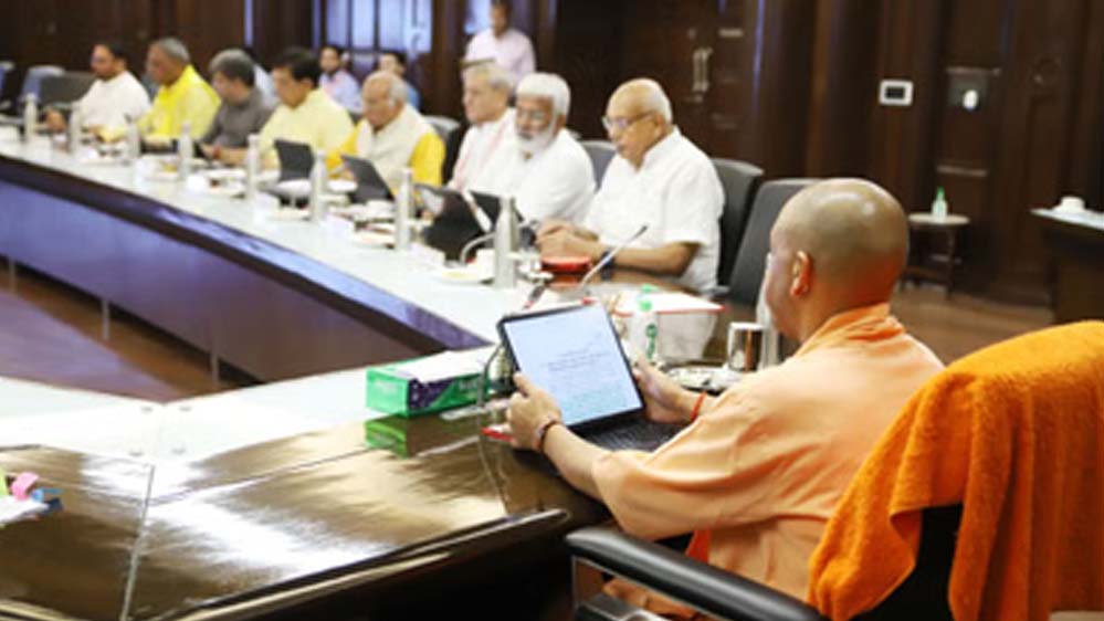 लखनऊ में बड़े विकास प्रोजेक्ट्स को मिली कैबिनेट मंजूरी, कन्वेंशन सेंटर, हेरिटेज संरक्षण और फ्लाईओवर निर्माण से मिलेगी नई पहचान