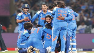 अफ्रीका सीरीज के लिए टीम इंडिया का ऐलान, अनुष्का शर्मा की एंट्री से चर्चा में अफ्रीका सीरीज के लिए टीम इंडिया का ऐलान, अनुष्का शर्मा की एंट्री से चर्चा में