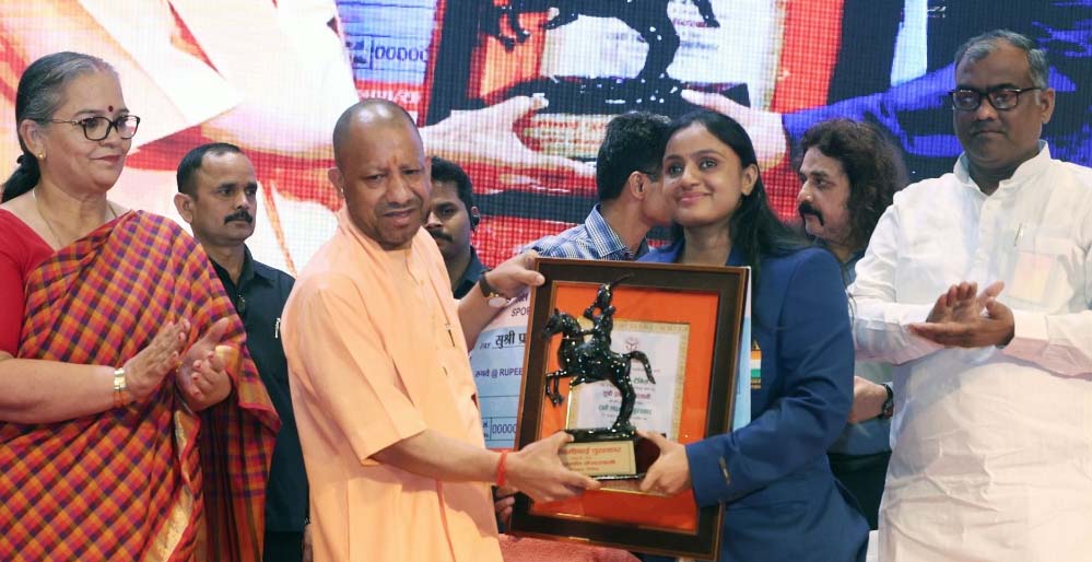 जितना पसीना बहेगा, जीत उतना ही निकट आएगी: मुख्यमंत्री जितना पसीना बहेगा, जीत उतना ही निकट आएगी: मुख्यमंत्री