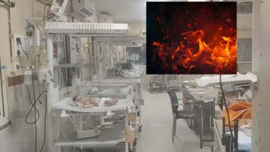 जबलपुर मेडिकल कॉलेज के NICU वार्ड में आग, डॉक्टर ने फायर एक्सटिंग्विशर से 27 बच्चों को बचाया जबलपुर मेडिकल कॉलेज के NICU वार्ड में आग, डॉक्टर ने फायर एक्सटिंग्विशर से 27 बच्चों को बचाया