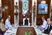 मुख्यमंत्री विष्णु देव साय कमिश्नर, आईजी और जिला कलेक्टरों के साथ वीडियो कॉन्फ्रेंसिंग के माध्यम से कर रहे हैं बड़ी बैठक