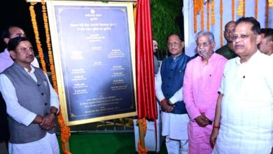 बिलासा देवी केवट एयरपोर्ट से रात्रि उड़ान सेवा का शुभारंभ: CM साय ने भरी पहली नाइट फ्लाइट बिलासा देवी केवट एयरपोर्ट से रात्रि उड़ान सेवा का शुभारंभ: CM साय ने भरी पहली नाइट फ्लाइट