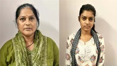 MP में हनी ट्रैप से 8 तोला सोना लूटने वाली कांग्रेस नेत्री गिरफ्तार, राजस्थान के व्यापारी को बनाया था शिकार MP में हनी ट्रैप से 8 तोला सोना लूटने वाली कांग्रेस नेत्री गिरफ्तार, राजस्थान के व्यापारी को बनाया था शिकार