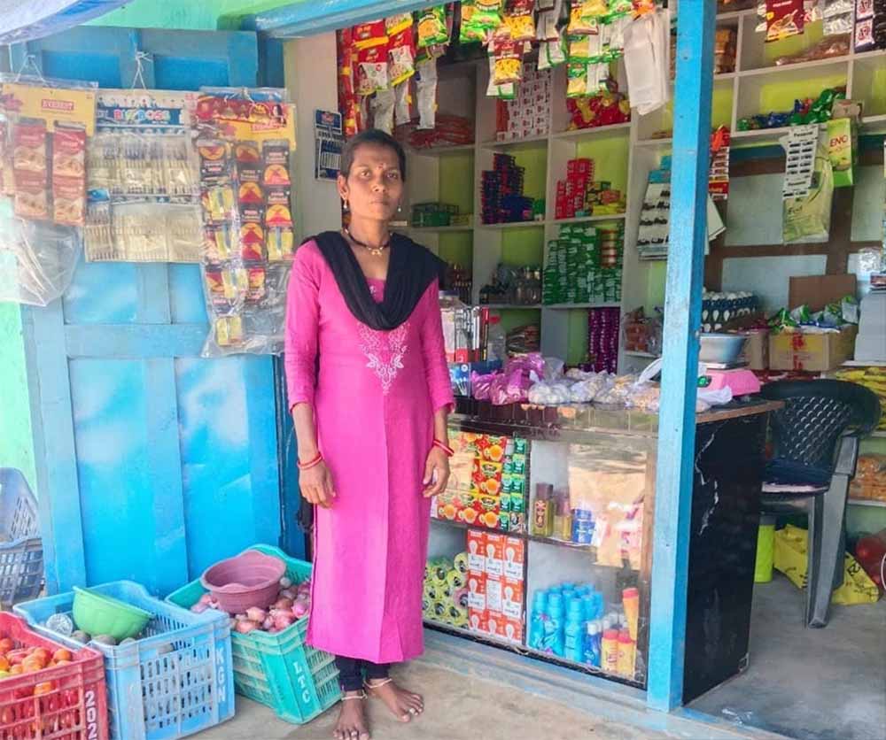 संघर्ष से सफलता तक: स्व-सहायता समूह से सुनीता दीदी बनीं आत्मनिर्भर