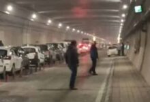 बर्फबारी देखने पहुंचे पर्यटक फंसे मुसीबत में, अटल टनल में सैकड़ों वाहन जाम; रेस्क्यू में जुटी पुलिस