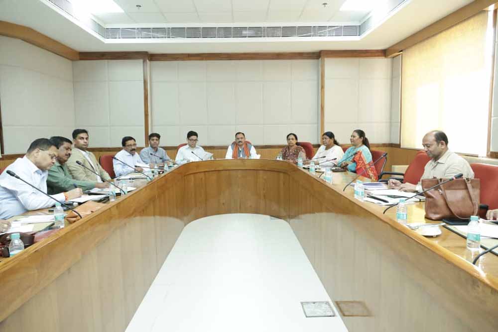 प्रदेश में पीसीपीएनडीटी और एआरटी एक्ट का कड़ाई से होगा पालन, स्वास्थ्य मंत्री की बैठक में अहम निर्देश