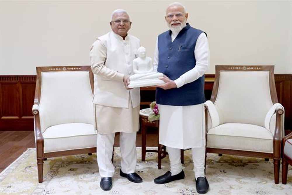 प्रधानमंत्री के संसद भवन स्थित कार्यालय में की शिष्टाचार भेंट