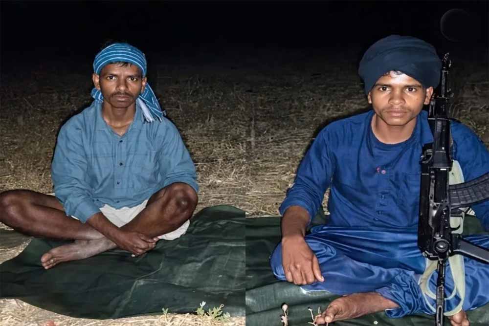 कांकेर में नक्सलियों ने डाले हथियार, AK-47 संग 2 बड़े इनामी उग्रवादियों का सरेंडर