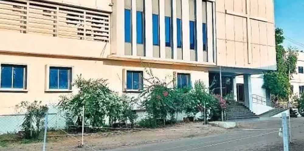 बड़ी कार्रवाई: 5 अस्पतालों के लाइसेंस रद्द, निरीक्षण में मिली गंभीर खामियां