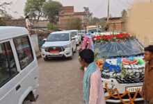 गरियाबंद कलेक्टर की महिला समूह से आधे घंटे चर्चा, बारातियों को देख बोले— ‘यही है बदली हुई हालत का प्रमाण’