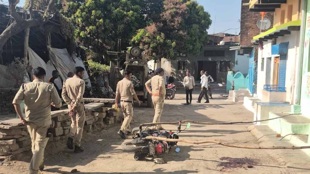 दमोह में सनसनी: जेल से छूटते ही फिर बना कातिल, रॉड-हथौड़े से युवक की बेरहमी से हत्या