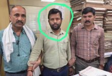 भोपाल में हाउसिंग बोर्ड का कर्मचारी रिश्वत लेते पकड़ा गया, 5 हजार लेते रंगे हाथों लोकायुक्त ने दबोचा