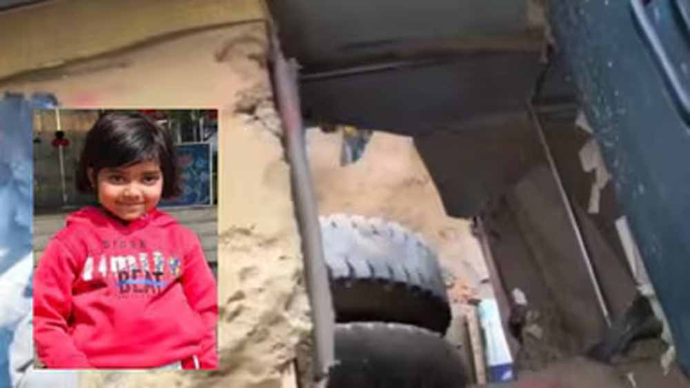 स्कूल बस की जर्जर फर्श से गिरी बच्ची, टायर तले कुचलकर मौत
