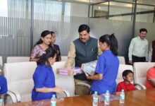 मुख्यमंत्री डॉ. यादव ने अपने जन्म दिवस पर दिव्यांग बच्चों को दुलारा बच्चों को दिये उपहार