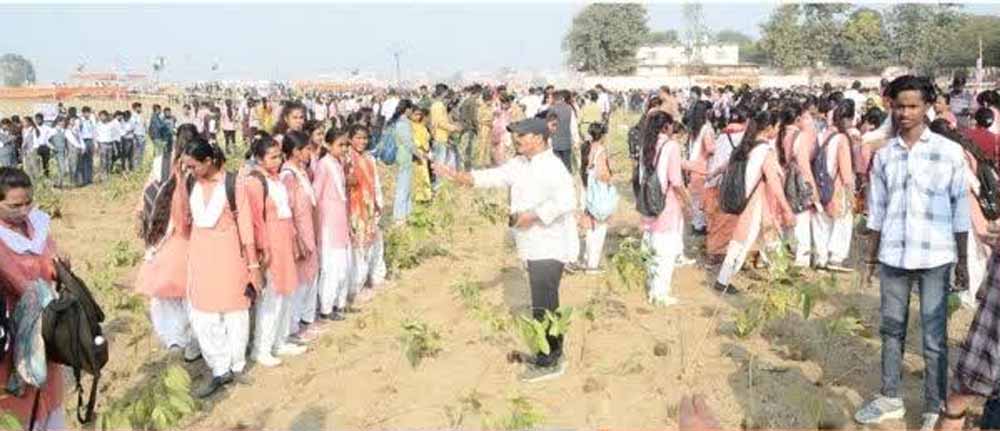 सीएम योगी के मार्गदर्शन में काशी ने बनाया गिनीज वर्ल्ड रिकॉर्ड्स सीएम योगी के मार्गदर्शन में काशी ने बनाया गिनीज वर्ल्ड रिकॉर्ड्स